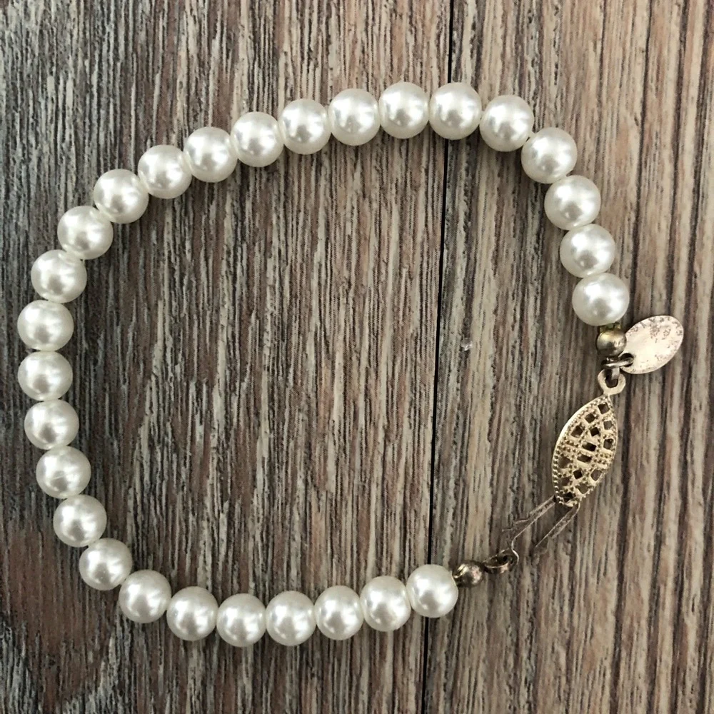 N/A faux pearl